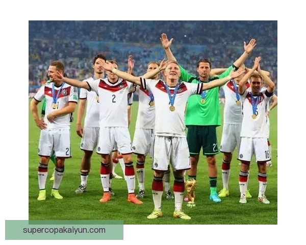 德国队四夺世界杯冠军历史回顾与当前竞争力分析